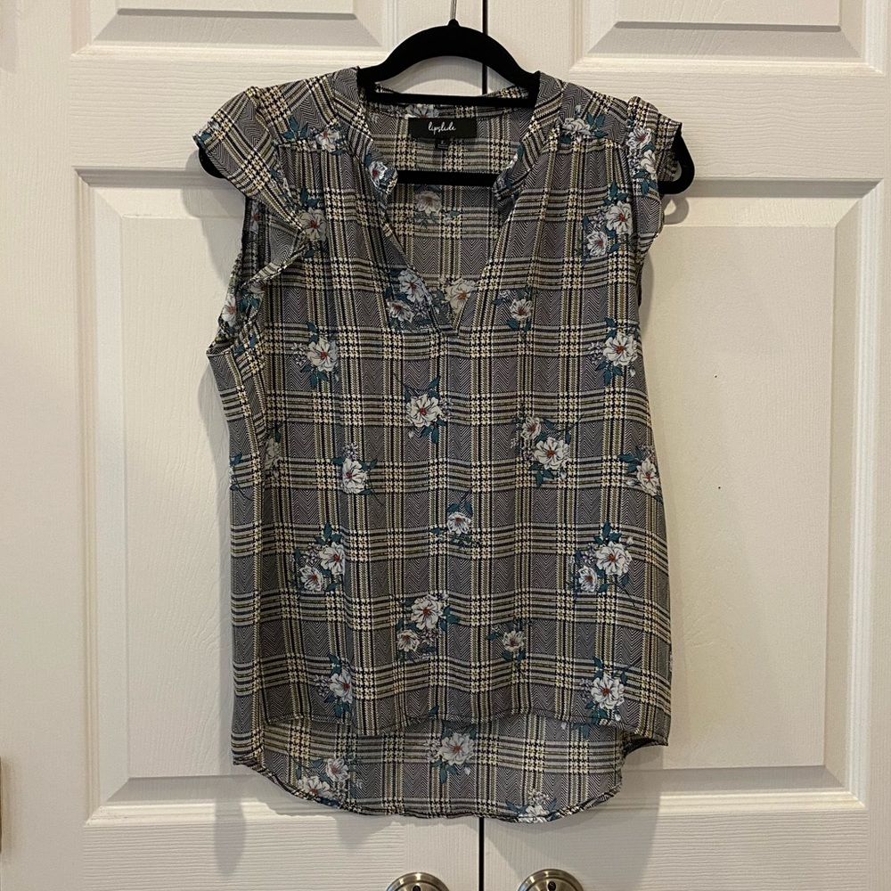 Lip slide Floral plaid sleeveless blouse NWOT